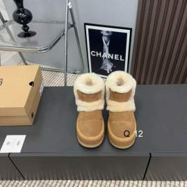 Picture of UGG Shoes _SKUUGGsz35-40J111819687